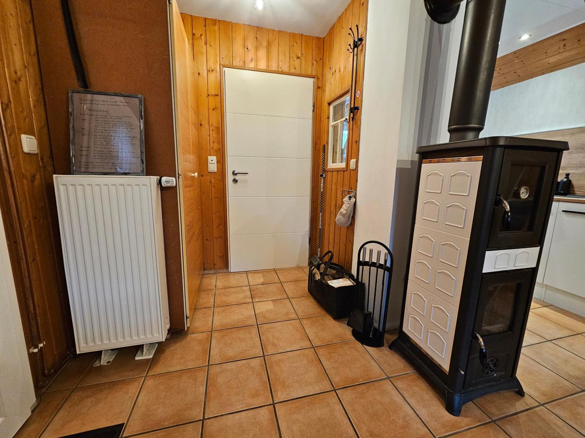 Kleines Ferienhaus Luettje Backhuus 35516 Uplengen Exteriör bild